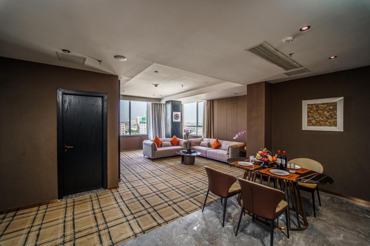 Ocean Hotel พนมเปญ ภายนอก รูปภาพ