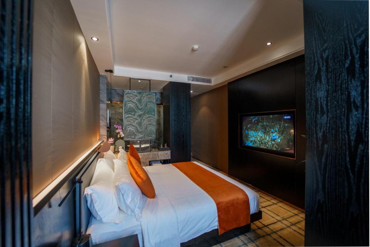 Ocean Hotel พนมเปญ ภายนอก รูปภาพ